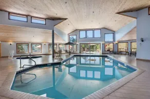 Woodland Country Lodge - Pool