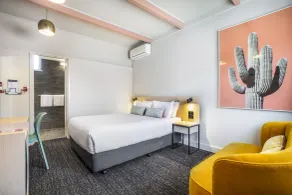 Nightcap at Sandbelt Hotel - Room