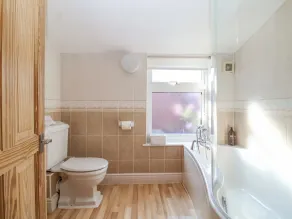Familienorientiertes charmantes Landhaus mit Garten | Strandblick | Haustierfreundlich - Badezimmer
