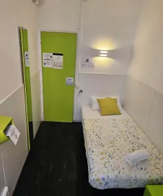 Central and Basic Universitat for YOUNG HOSTEL - Habitación