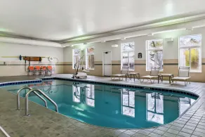 Holiday Inn Express Hotel & Suites Marion by IHG - Pool