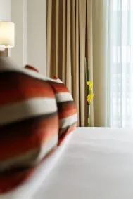 Sandal Suites by Lemon Tree Hotels - Room