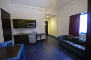 Microtel by Wyndham Puerto Princesa - Room