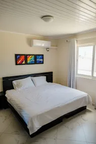 Impressive 2-bedroom apartment 2km from Eagle beach - Værelse