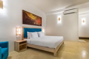 Epique by Epic Collection - Room