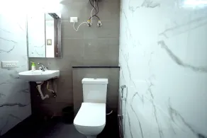 Gupta Residency Near Ajnara Heritage - Salle de bain