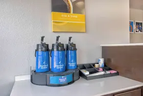 Motel 6-Falls Church, VA - Arlington Boulevard - Restaurant