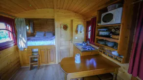 Les Roulottes de la Ferme des Chanaux - Chambre