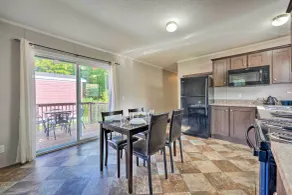 Pet-Friendly Cassopolis Escape w/ Lake Access - Interior