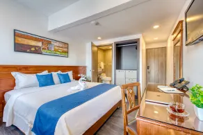 Swans Cay Hotel - Room