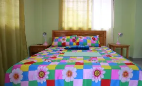 La Fela Pension House - Chambre