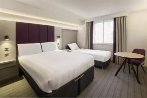 Premier Inn Gatwick Crawley - Goff's Park - Room