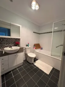Family-friendly and Affordable Style - Badeværelse