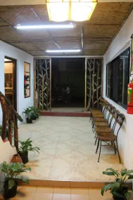 GMG Hotel - Lobby sitting area