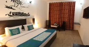 Hotel Vatika - the riverside resort - Room