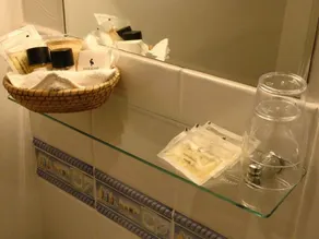 Midway Guest House - Bathroom