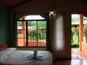 Cabinas Los Guayabos - Chambre