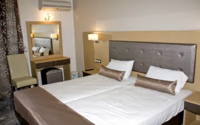 Lintzi Hotel - Chambre