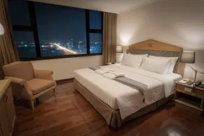 Grand Tower Inn Rama 6 - Vue de la chambre