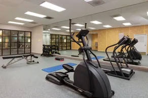La Quinta by Wyndham Secaucus Meadowlands - Salle de remise en forme