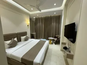 Hotel Fortune Inn - Room