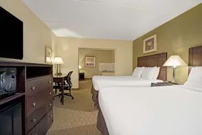 Super 8 by Wyndham Monticello - Habitación