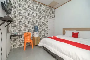 RedDoorz Syariah near Paradiso Beach Sabang - Zimmer