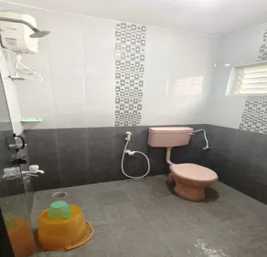 Vigneshwara Residency - Bathroom