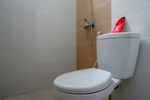 RedDoorz Syariah near Exit Tol Krapyak Semarang - Salle de bain