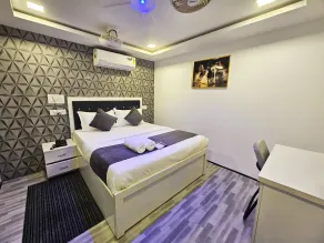 Astha Home Shared Pool Rooms - Room
