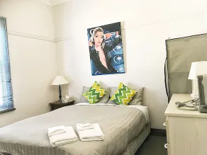 Hill's Creek Holiday Home - Room