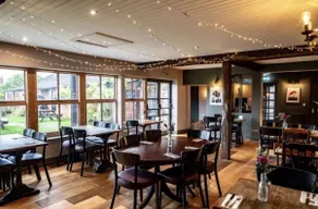 The Fox and Maple - Restaurante