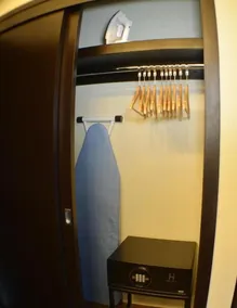 Hotel America - Room
