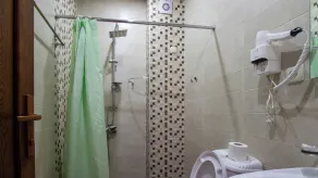 Hotel Inter - Bathroom