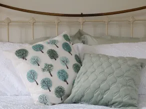 Hoglets - Habitación