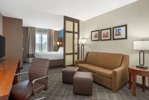 Comfort Suites Huntersville near Lake Norman - Quarto
