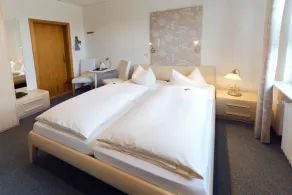 Hotel Ostfriesland garni - Room