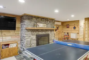 Mars Hill Home w/ Game Room ~ 2 Mi to Skiing! - Innenbereich