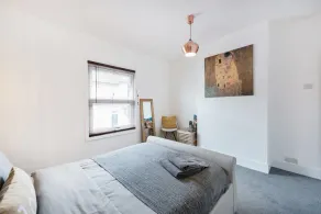 Cambridge House - Modern 2 Bedroom House, Close to Luton Airport & Town Centre - Room