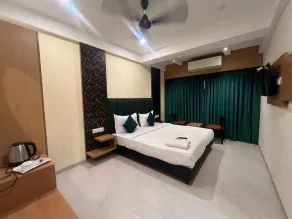Hotel Enigma Indore - Habitación