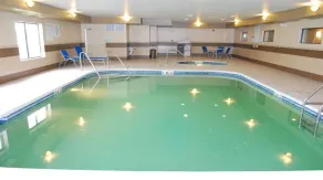 Holiday Inn Express Bloomington West by IHG - Pool