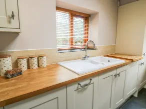 Barn Owl Cottage At Crook Hall Farm - Interior