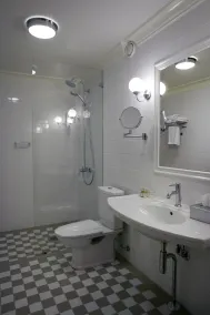 Hotel Hirvihaaran Kartano - Baño