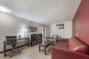 Red Roof Inn & Suites Denton - Chambre