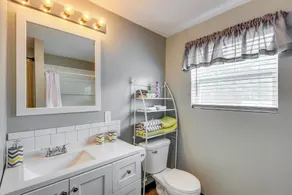 Spacious Ozawkie Home - Near Lake Perry! - Interior