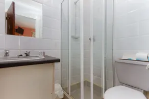 The Sandringham Court Hotel & Apartment Welcoming Large and Small Groups for 16 years - Salle de bain