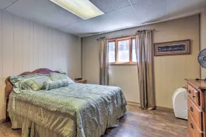 Classic Mountain Home, Half Mi to Main Street - Interior