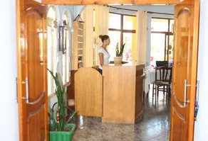 Hotel Alpine - Recepción