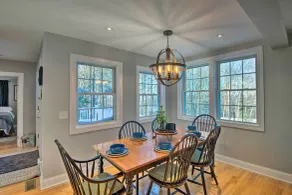 Belmont Home w/ Mtn View, 9 Mi to Gunstock Resort - Intérieur