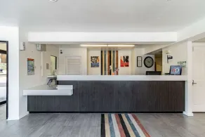 Motel 6 Tampa Near Fairgrounds - Casino - Reception